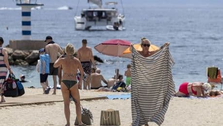 El turismo toca máximos con 45 millones de visitantes hasta junio que gastaron 60.000 millones