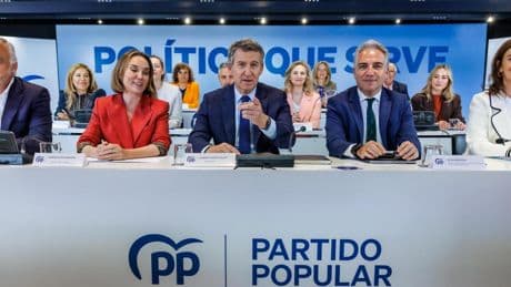 Feijóo renovará la cúpula del PP para reforzarse y relanzar su alternativa