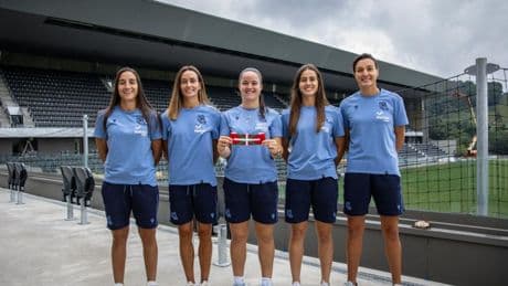 La Real anuncia a las cinco nuevas capitanas de Arturo Ruiz