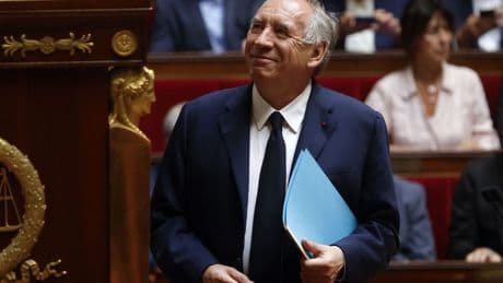 François Bayrou pierde la moción de confianza en la Asamblea Nacional
