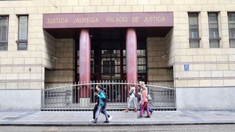 Los tribunales vascos dictan cinco sentencias condenatorias por violencia de género al día