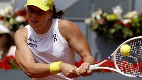 Swiatek sorprende en el Mutua Madrid Open... ¡Pidiendo ayuda con bicimad!