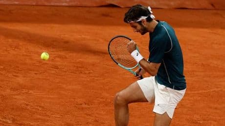 EN DIRECT | Roland-Garros 2025 : Lorenzo Musetti empoche le premier set face à Carlos Alcaraz