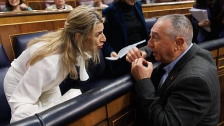 Última hora política, en directo | Compromís decide hoy si rompen con Sumar en el Congreso y pasan al Grupo Mixto