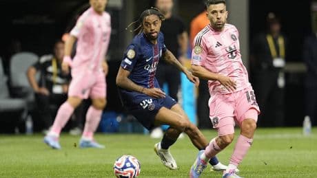 PSG : «Quand on est en forme comme ça, personne ne peut nous arrêter», lance Barcola