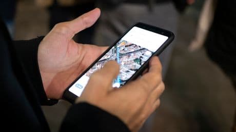 Más allá del coche: trucos de Google Maps para peatones, ciclistas y usuarios de transporte público