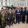 Besuch an der Nato-Ostflanke: Litauer feiern Merz - und die deutschen Soldaten