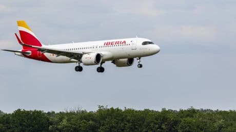 IAG encarga 53 aviones a Boeing y Airbus para Iberia, British y Level