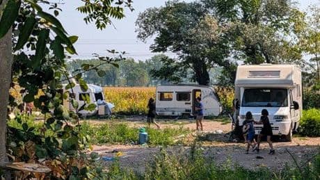 Cecilia De Astis travolta e uccisa a Milano, scontro sui baby pirati della strada spariti dal campo rom e poi tornati