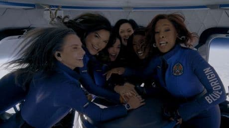 Erste Bilder aus dem All - Katy Perry und ihre Space Girls