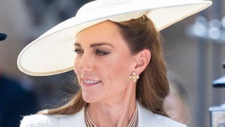 Kate Middleton kicks off Wimbledon tennis whites trend with surprisingly affordable clutch bag