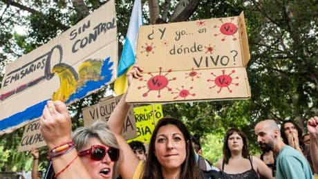 Canarias vuelve a protestar el domingo contra un turismo instalado en el récord