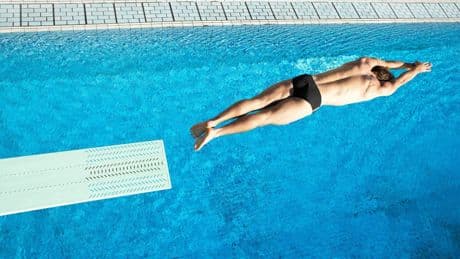 Speedo-Comeback: Muss ich jetzt auch eine enge Badehose tragen?