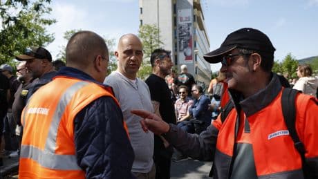 Bridgestone reduce a 420 los despidos: 232 en Bizkaia y 188 en Cantabria