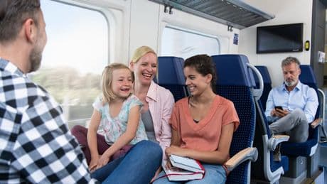 „Nicht familienfreundlich“ - Union und SPD empört über Bahn-Management