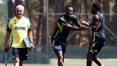 Fenerbahçe, Feyenoord maçı hazırlıklarına devam etti!