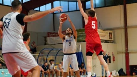 <p>Basket Torino in provincia di Milano per un nuovo test con Tezenis Verona</p>
