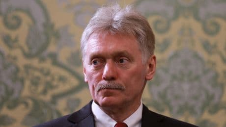 Guerre en Ukraine : une rencontre Trump-Poutine-Zelensky «peu probable» dans l'immédiat, déclare le Kremlin