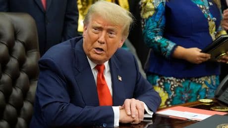 Geheime Aufnahme enthüllt - Trump drohte Putin, Moskau zu bombardieren