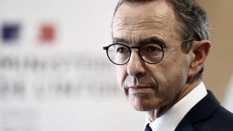 Bruno Retailleau ne voit « pas de raison de quitter le gouvernement », malgré des tensions avec Emmanuel Macron