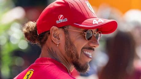 Lewis Hamilton gesture speaks volumes as F1 rival left in awe of Ferrari star