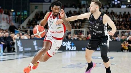Basket, play off: Milano corsara a Trento. Bologna, Trapani e Brescia vincono in casa