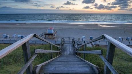 Sylt: Drittklässler nach Nordsee-Klassenfahrt wegen Sonnenbränden im Krankenhaus