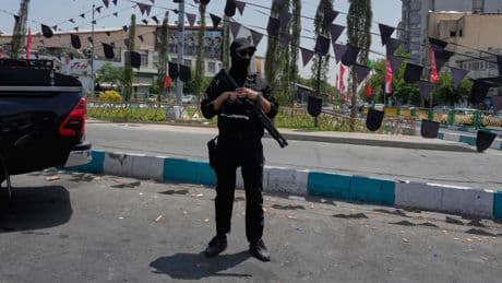 «Au nom d’un ennemi extérieur, le pouvoir impose sa terreur» : en Iran, le fracas silencieux de la répression des mollahs
