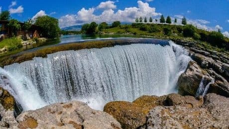 Europe’s very own ‘Niagara falls’ with cheap flights and hardly any tourists