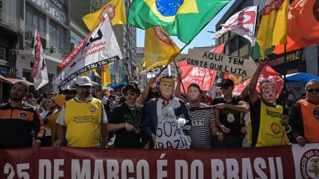 Hilfe für Bolsonaro: Trumps Buddy-Politik