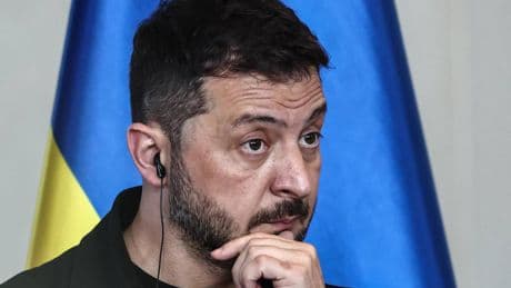 Kiev studia l'attacco. "Colpo a sorpresa simbolico su Mosca". E difende il Donbass