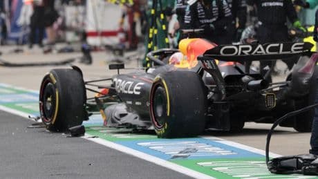 Geen punten voor Verstappen na botsing in pitstraat, Norris wint sprintrace in Miami