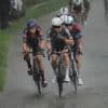 Van den Broek moet buigen voor Groves in kletsnatte voorlaatste Tour-rit