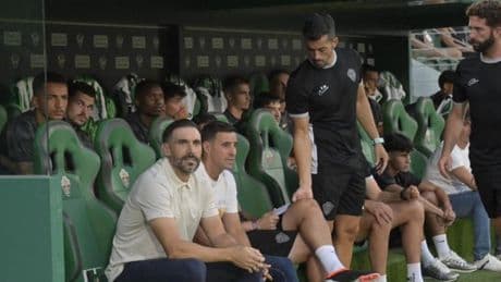 El Elche no sabe empezar ganando