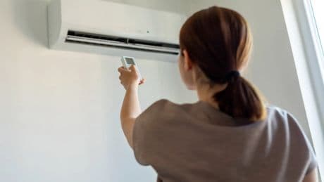 Padre e hija estafan más de 25.000 euros a una veintena de clientes en Córdoba con el timo del electrodoméstico