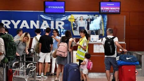 Ryanair reveals 3 reasons why your luggage may not make it onto the plane