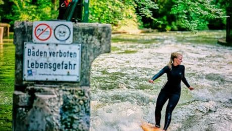 Zweite Eisbachwelle im Englischen Garten: Wie München zum Surfer-Paradies werden will