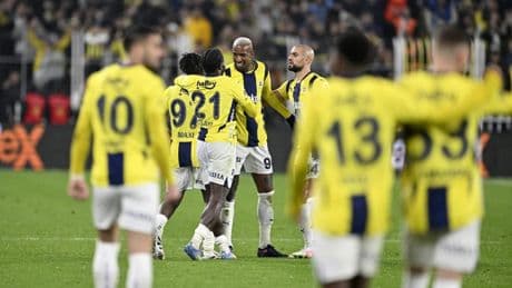 Fenerbahçe’de 6 oyuncunun kaderi Sivasspor maçına bağlı