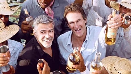 George Clooney è nei guai per la sua tequila