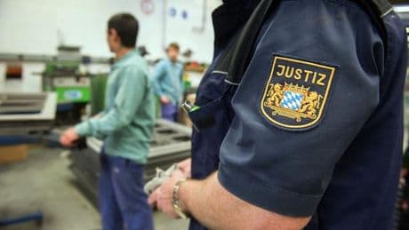 Lohnerhöhung hinter Gittern: Arbeitende Häftlinge verdienen ab Juli 3,37 Euro pro Stunde