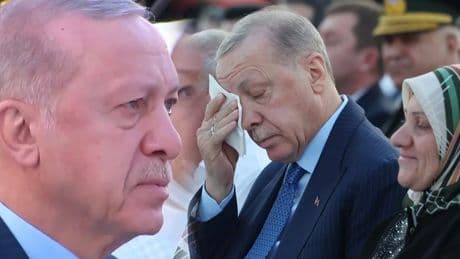 Cumhurbaşkanı Erdoğan gözyaşlarını tutamadı! 15 Temmuz programında duygulandıran anlar