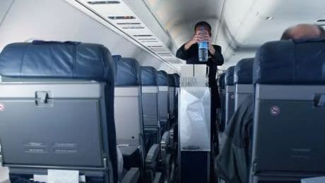 Ex-flight attendant reveals most 'unhygienic' thing passengers do on planes