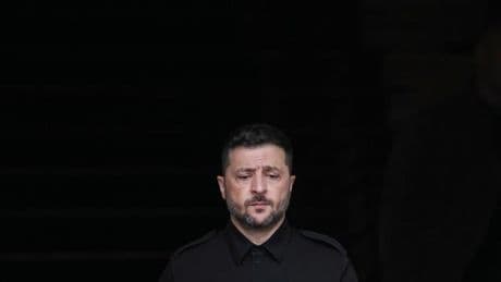 Ukrainekrieg: Selenskyj bestreitet Abstimmungspflicht über Waffeneinsatz mit USA
