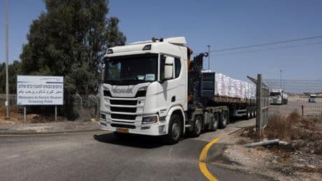 En direct, guerre à Gaza : Israël annonce laisser passer des camions avec de la nourriture pour bébés
