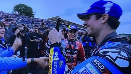 Los hermanos Márquez siguen dominando a placer MotoGP