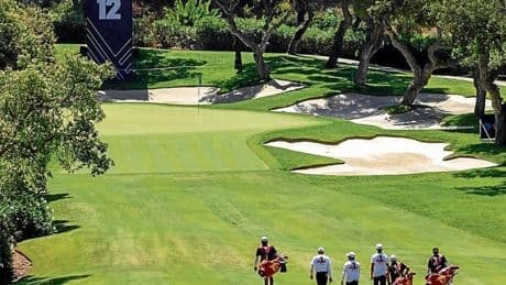 ¿Por qué Valderrama, donde hoy Rahm empieza el LIV, es un campo tan complicado?