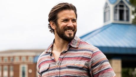Former Navy SEAL whose nonprofit helps catch child sex traffickers sets sights on US Senate seat