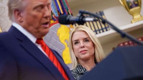 USA: Trump irritiert mit Aussage über Justizministerin Pam Bondi