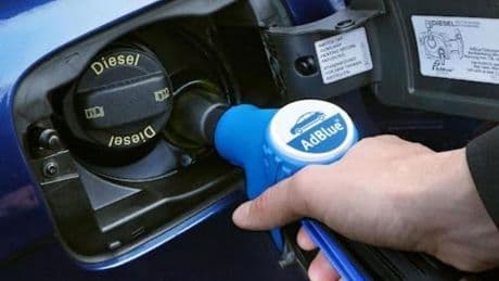 AdBlue, la pozione magica che sta salvando il diesel: cos'è, quando va usato e come agisce