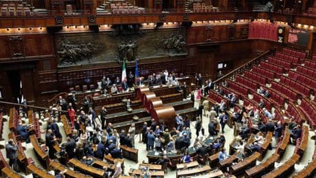 Une dette qui augmente malgré un excédent primaire : la France sur les traces de l’Italie ?